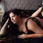 bridal boudoir session